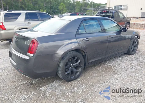 2021 Chrysler 300 300S из США, поврежденный, VIN 2C3CCABG4MH585563